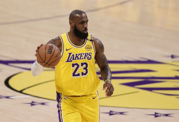 Điều hành Lakers nói về James: Thật ngớ ngẩn khi nghĩ rằng các tùy chọn người chơi có thể cung cấp cho người chơi tất cả sức mạnh