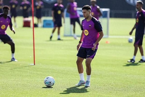 Làm thế nào đáng sợ là độ sâu của băng ghế dự bị của Barcelona? Rashford chỉ được xếp hạng thứ hai, và người thay thế đầu tiên có thể so sánh với lực lượng chính!