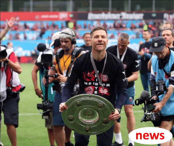 Từ chối gia hạn hợp đồng của Liverpool liên tiếp! Người khổng lồ Bundesliga chào đón một cầu thủ chạy cánh mạnh mẽ!
